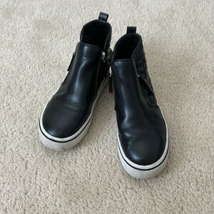 Steve Madden girls shoes